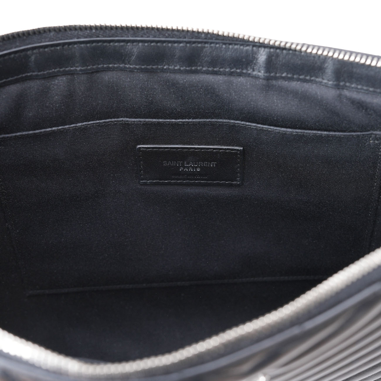 YVES SAINT LAURENT(USED)생로랑 모노그램 쉐브론 클러치